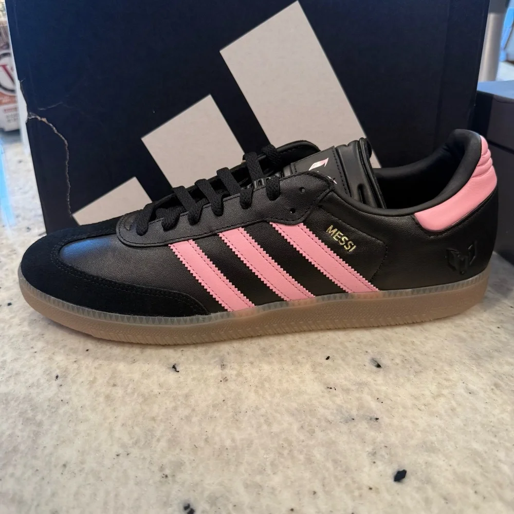 Adidas Black and Pink Samba‎ Messi Edition Leather Shoes, Rubber Sole, size 13